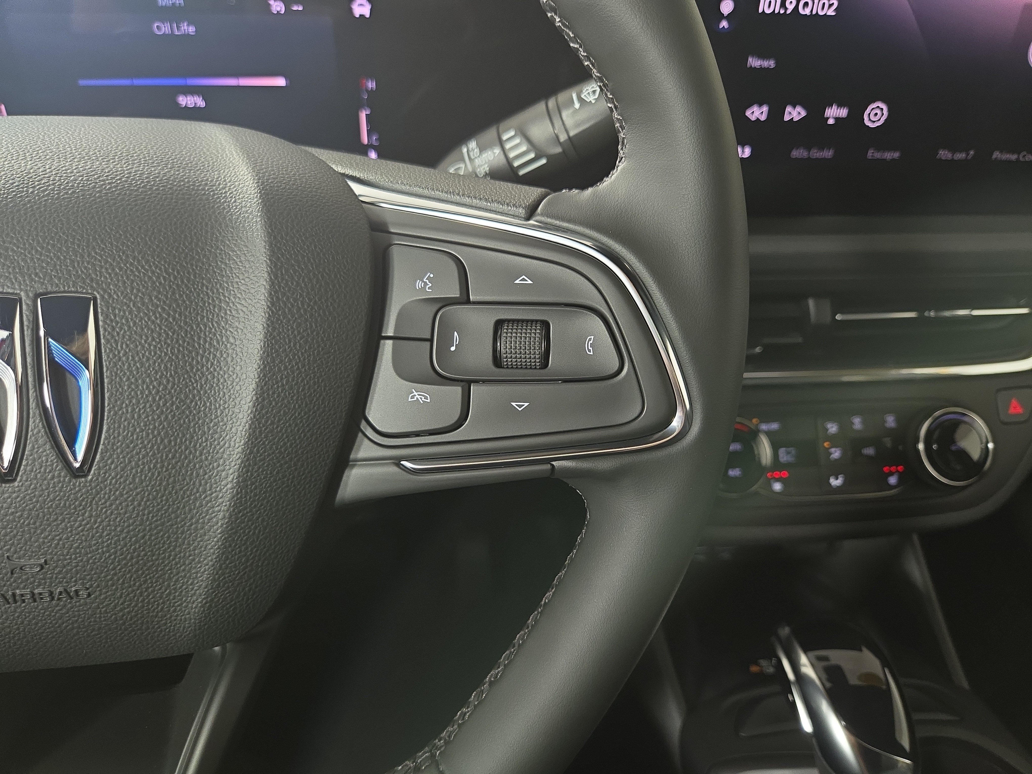 Used 2025 Buick Envista Preferred w/ Convenience I Package FWD image 16