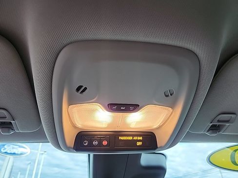Used 2020 Buick Encore GX Preferred w/ Cold Weather Comfort Package FWD image 23