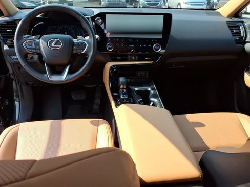 Used 2023 Lexus NX 350 AWD image 13