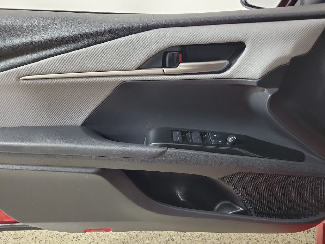 Used 2026 Toyota Camry SE FWD image 21