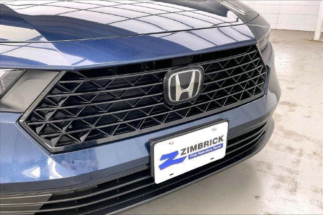Certified 2024 Honda Accord EX image 31