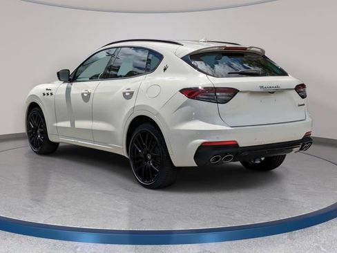 Used 2024 Maserati Levante Modena Ultima AWD/4WD image 8
