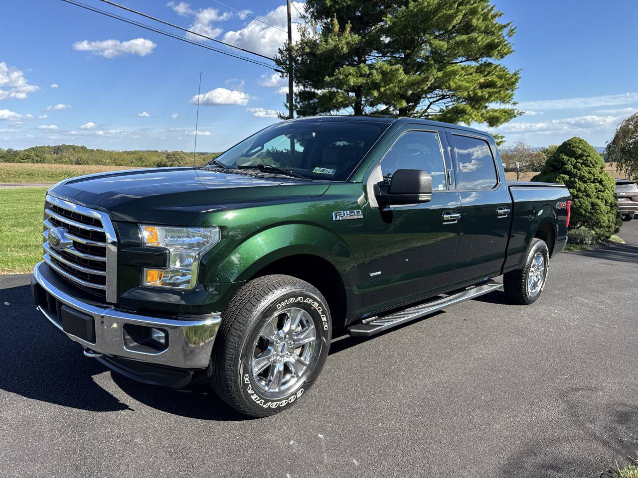 Used 2015 Ford F150 XLT w/ Equipment Group 301A Mid AWD/4WD image 1