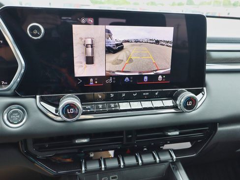 New 2026 GMC Canyon Elevation w/ Convenience Package image 19