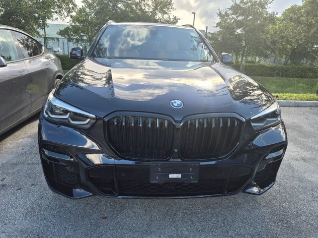 Used 2022 BMW X5 xDrive45e w/ M Sport Package AWD/4WD image 2