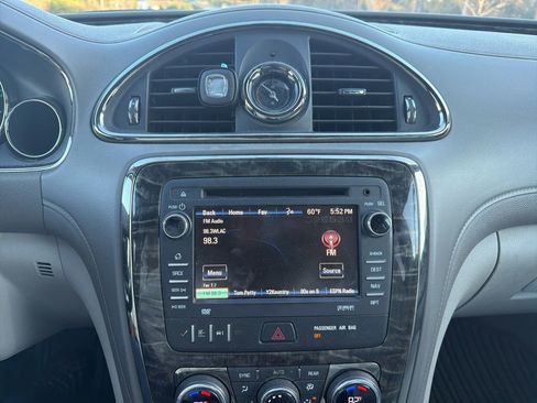 Used 2013 Buick Enclave Leather image 9