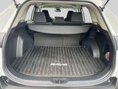 Used 2020 Toyota RAV4 LE w/ All Weather Liner Package AWD/4WD image 40