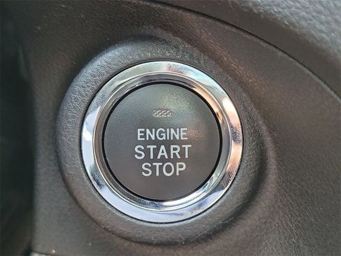 Used 2023 Subaru Ascent Limited w/ Technology Package image 17