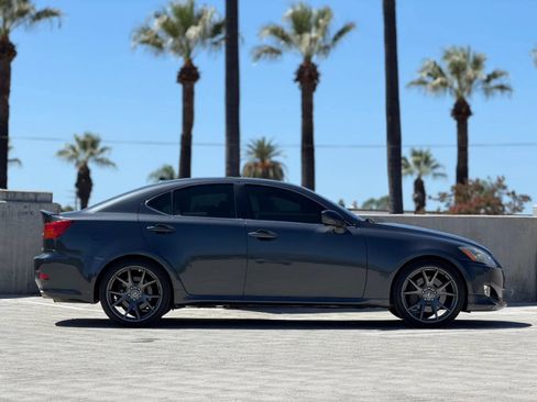 Used 2008 Lexus IS 350 w/ Premium Pkg RWD image 7