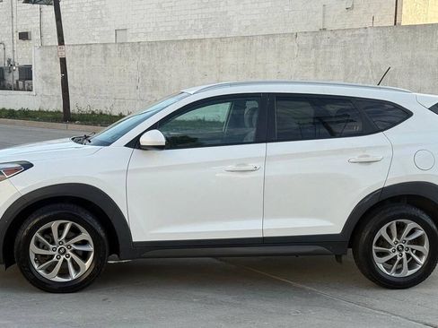 Used 2016 Hyundai Tucson SE w/ Option Group 02 AWD/4WD image 4