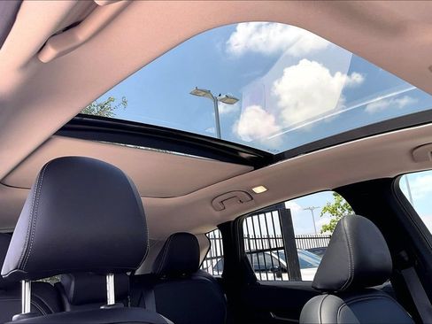 Used 2023 INFINITI QX50 Luxe FWD image 21