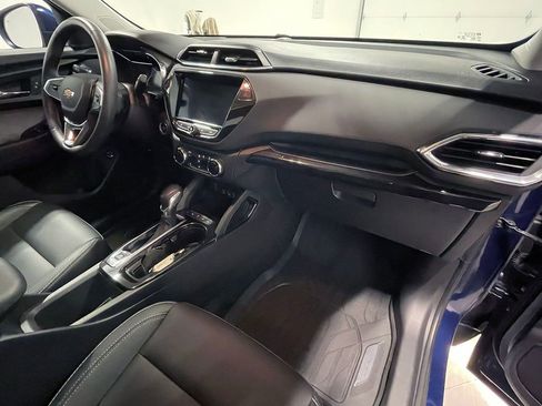 Used 2022 Chevrolet TrailBlazer LT w/ Sun and Liftgate Package AWD/4WD image 28