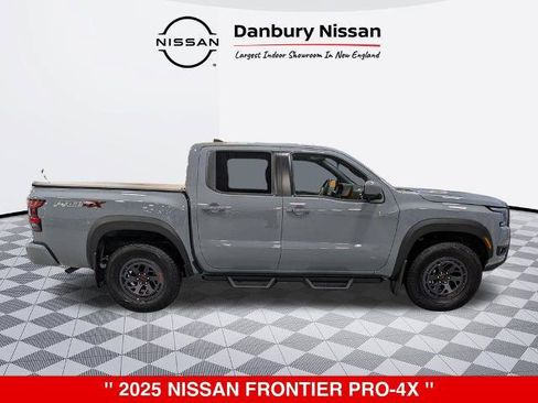 Certified 2025 Nissan Frontier PRO-4X AWD/4WD image 2