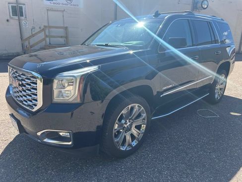 Used 2018 GMC Yukon Denali w/ Open Road Package AWD/4WD image 14