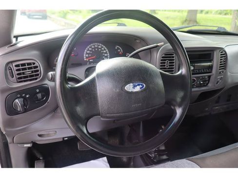 Used 2003 Ford F150 XL AWD/4WD image 8