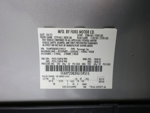 Used 2015 Ford Taurus SE image 38