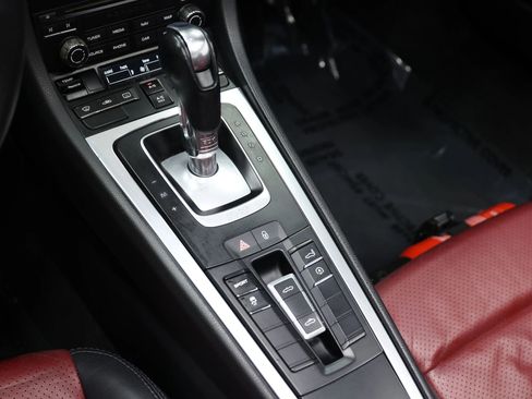 Used 2017 Porsche 718 Boxster S image 32