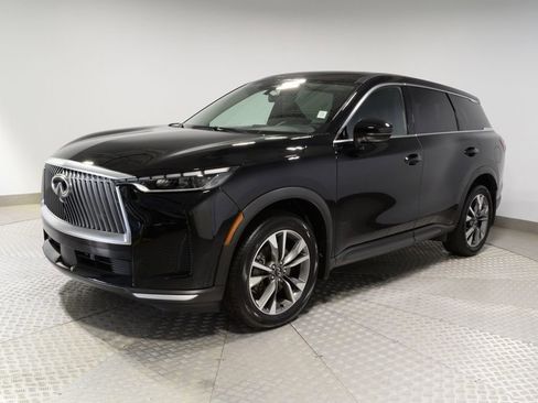 Used 2026 INFINITI QX60 Pure w/ Family Package AWD/4WD image 4