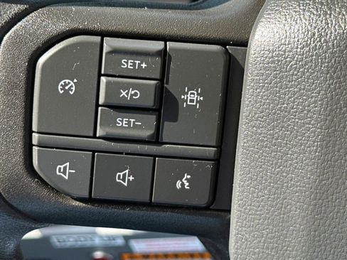 Used 2024 Ford F550 4x4 Regular Cab Super Duty image 13