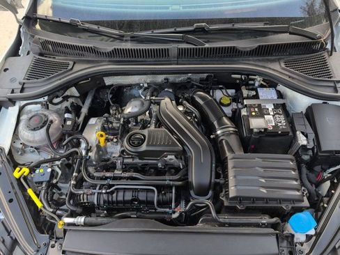 Used 2025 Volkswagen Jetta S image 33