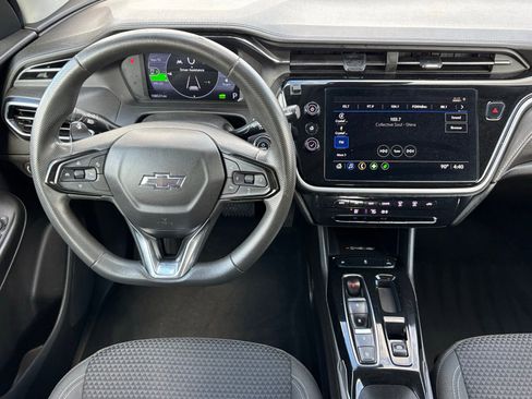 Used 2023 Chevrolet Bolt EUV LT image 5