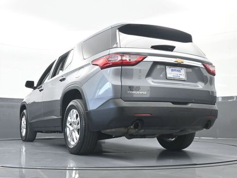 Used 2021 Chevrolet Traverse LS image 53