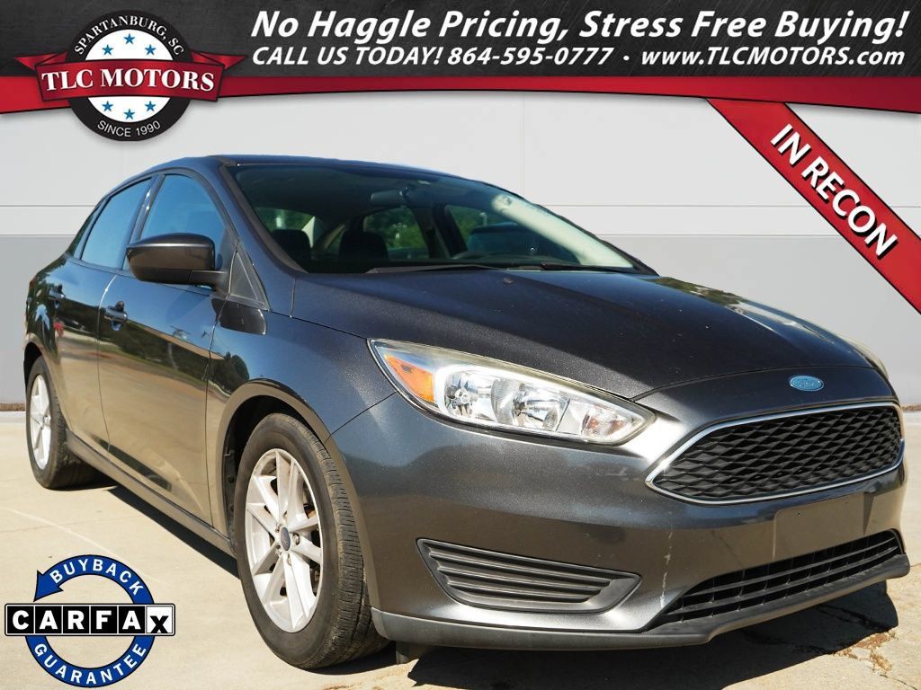 Used 2018 Ford Focus SE FWD image 1