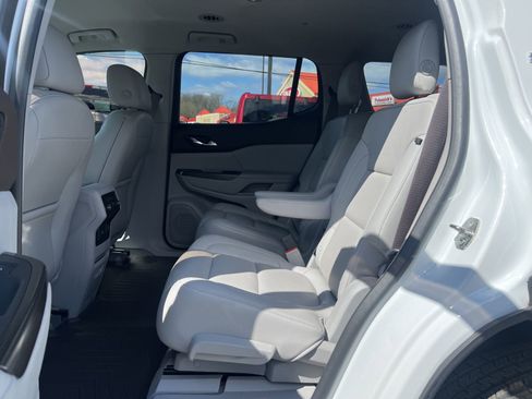 Used 2019 GMC Acadia SLT image 41