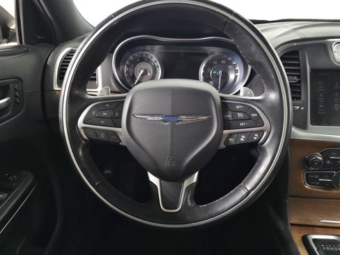 Used 2016 Chrysler 300 C Platinum w/ Safetytec Plus Group image 17