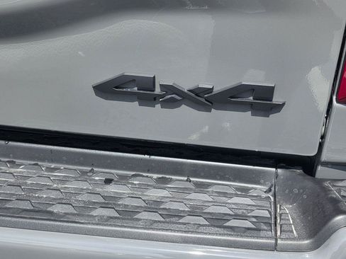 New 2026 RAM 2500 Laramie AWD/4WD image 30