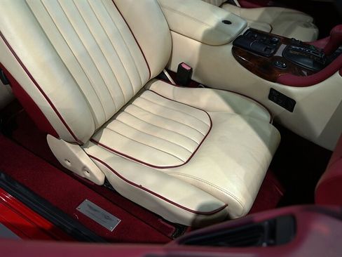 Used 1997 Aston Martin DB7 Volante image 15