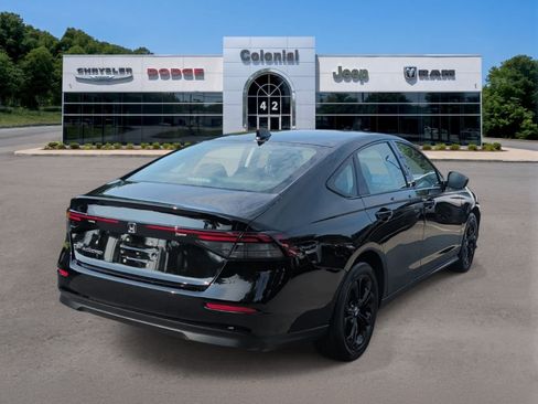 Used 2025 Honda Accord SE image 6