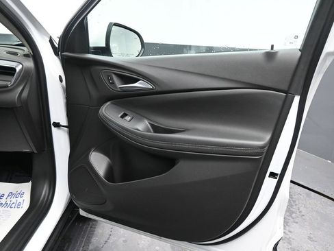 Used 2025 Buick Encore GX Preferred image 19