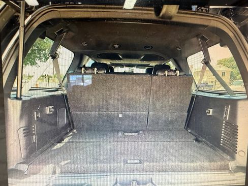 Used 2017 Ford Expedition EL Limited w/ Equipment Group 301A AWD/4WD image 5