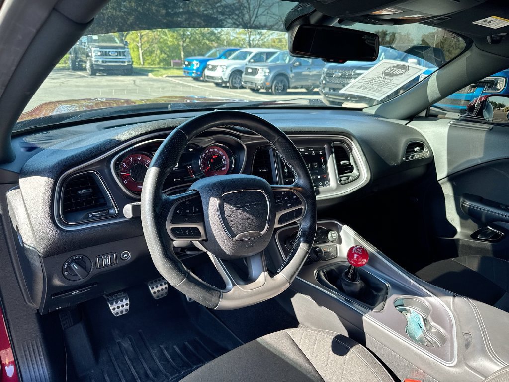 Used 2019 Dodge Challenger SRT Hellcat RWD image 10