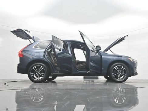 Used 2021 Volvo XC60 T5 Momentum w/ Protection Package Premier FWD image 51