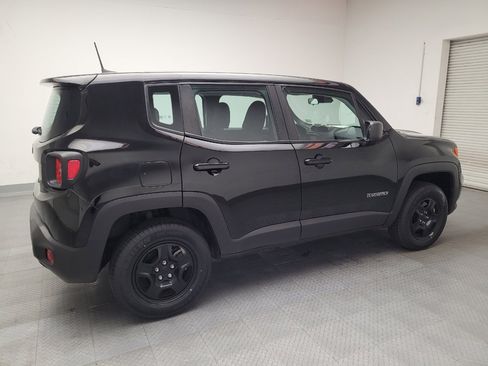 Used 2022 Jeep Renegade Sport image 10