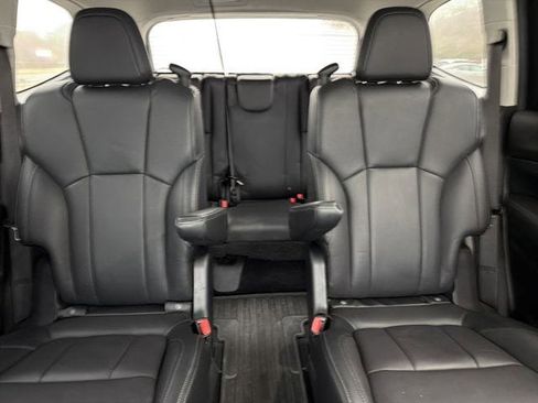 Certified 2024 Subaru Ascent Limited image 33