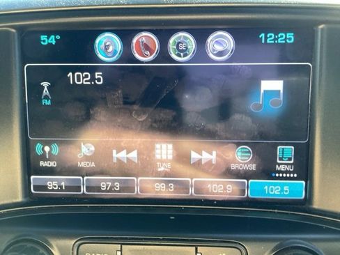 Used 2018 Chevrolet Silverado 1500 LT w/ All Star Edition image 25