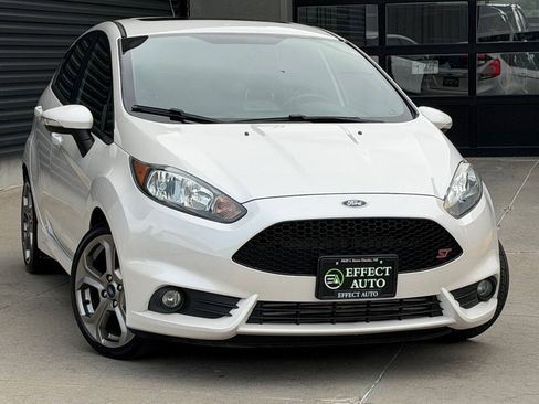Used 2018 Ford Fiesta ST FWD image 5