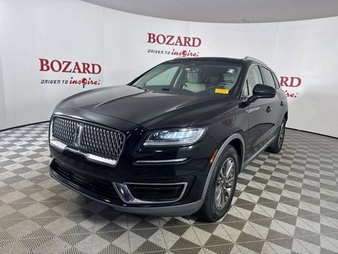 Used 2020 Lincoln Nautilus FWD w/ Equipment Group 101A image 4