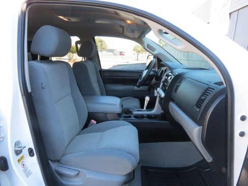 Used 2010 Toyota Tundra 2WD Double Cab image 30