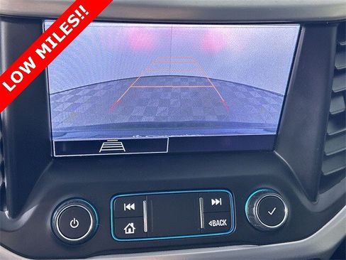 Used 2021 GMC Acadia SLE w/ Driver Convenience Package image 15