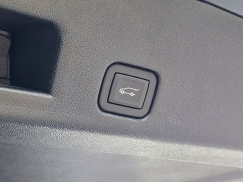 Used 2026 Chevrolet Traverse LT AWD/4WD image 14