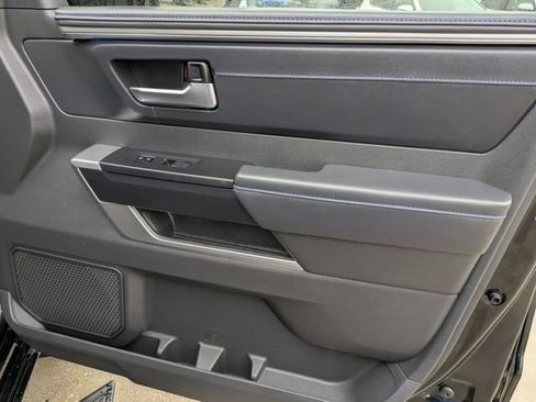 Certified 2024 Toyota Sequoia Platinum image 37