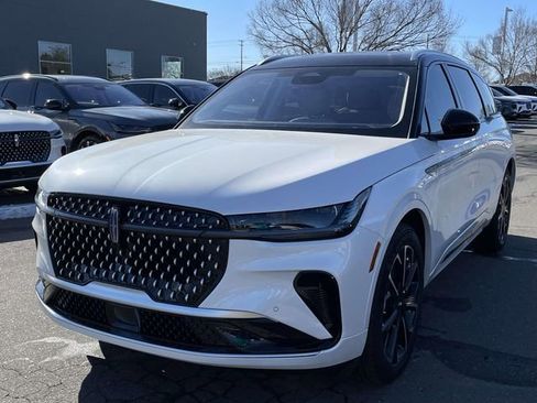 New 2026 Lincoln Nautilus Reserve AWD/4WD image 3