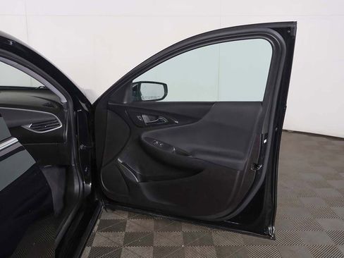 Used 2023 Chevrolet Malibu LT FWD image 16