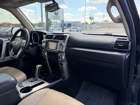 Used 2013 Toyota 4Runner Limited RWD image 15