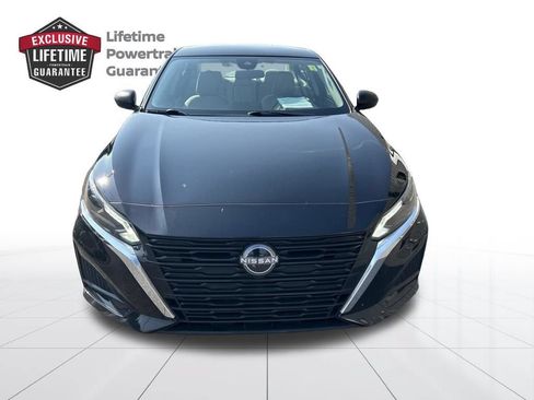 Certified 2025 Nissan Altima 2.5 SV FWD image 8