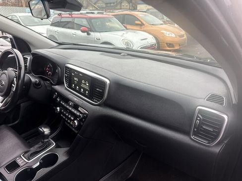 Used 2020 Kia Sportage EX image 24